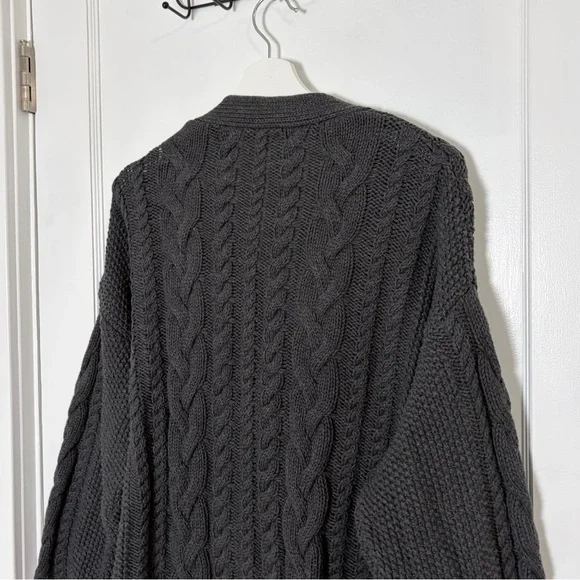 Quince 100% Organic Cotton Oversized Cable Cardigan size medium - Picture 5 of 13
